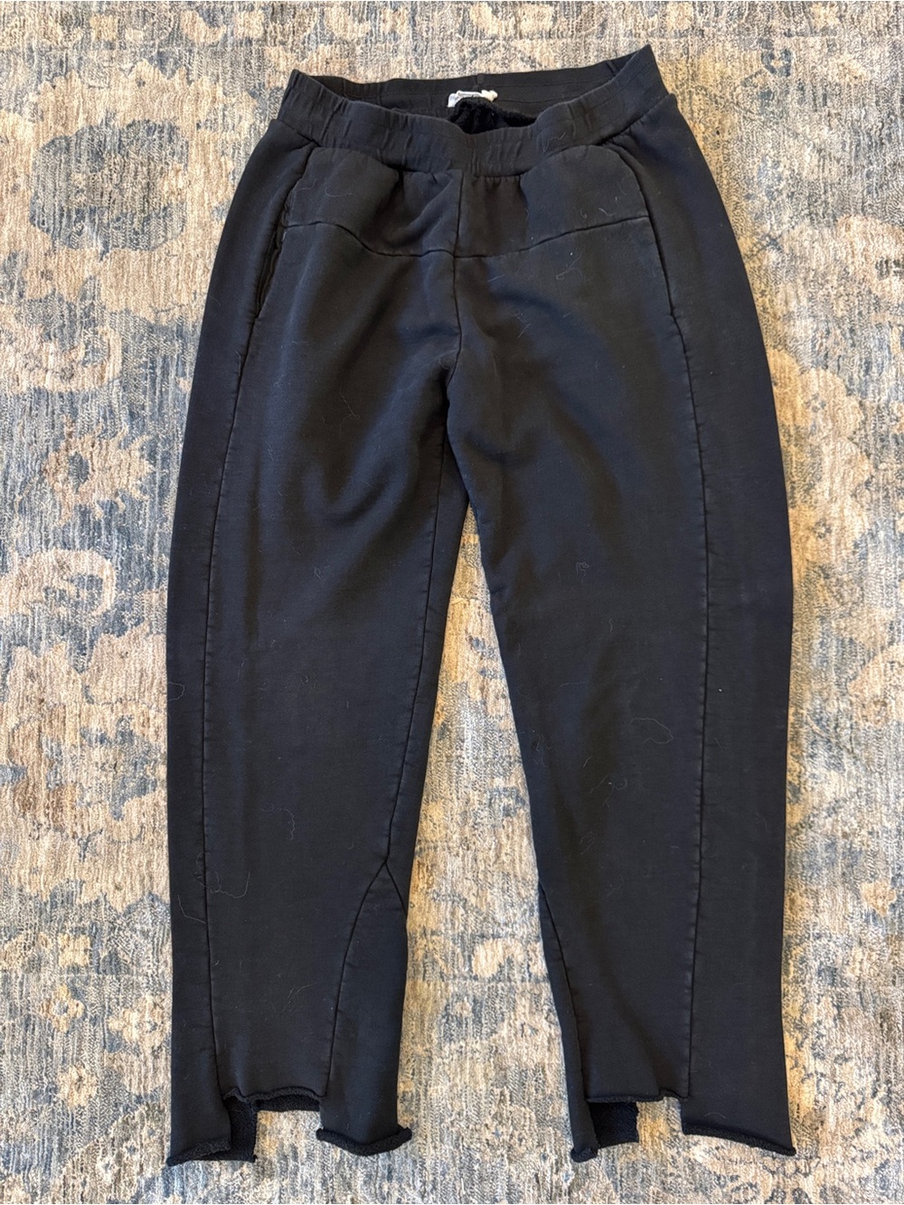 Women’s FRAME denim lounge sweatpants raw hem size large